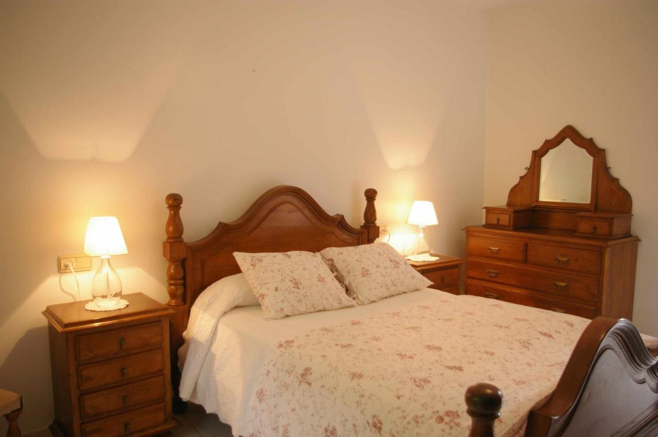 Vivienda Tradicional Con Jardin Y Patio Interior Villa Villanueva De Arosa Exteriör bild